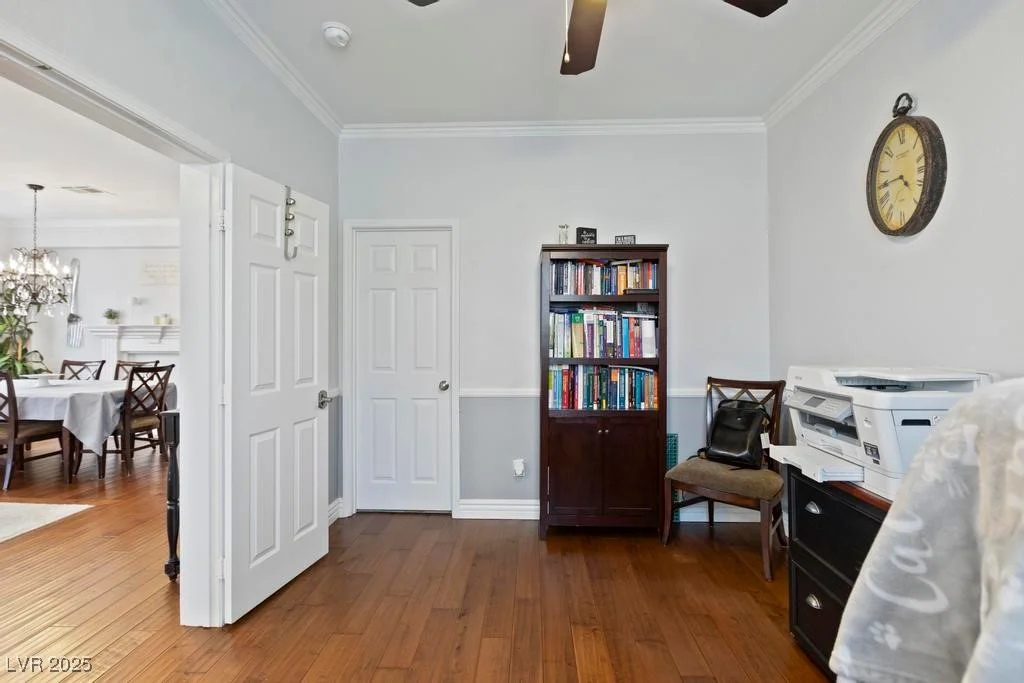 8121 Eagle Clan, Las Vegas, NV 89131