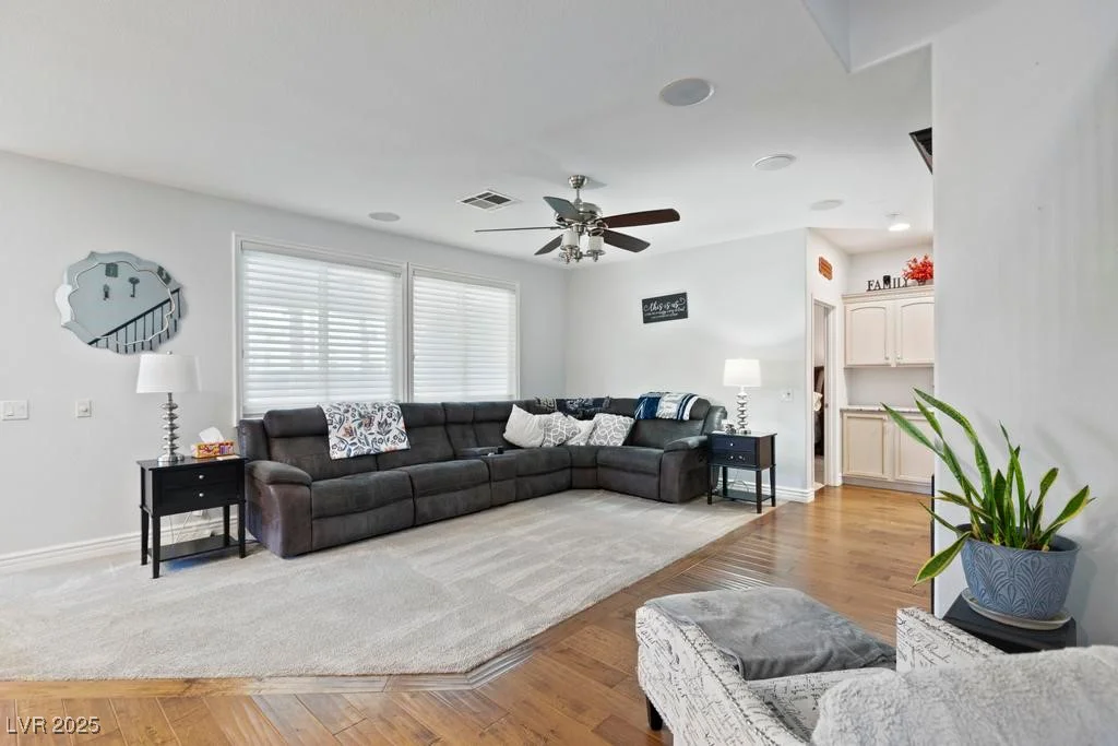 8121 Eagle Clan, Las Vegas, NV 89131
