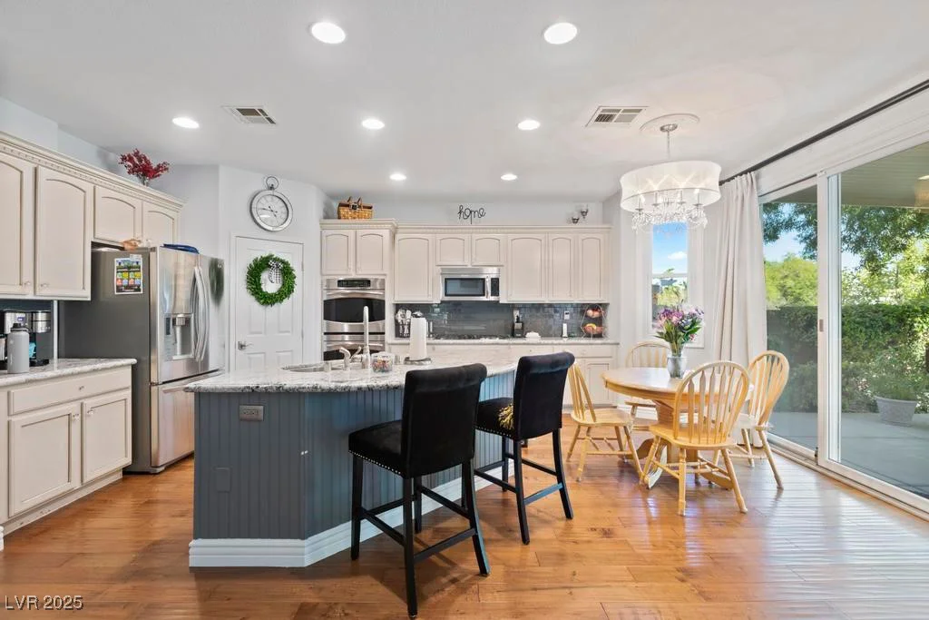 8121 Eagle Clan, Las Vegas, NV 89131