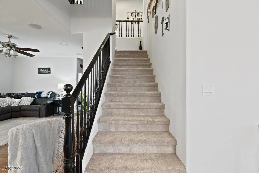 8121 Eagle Clan, Las Vegas, NV 89131