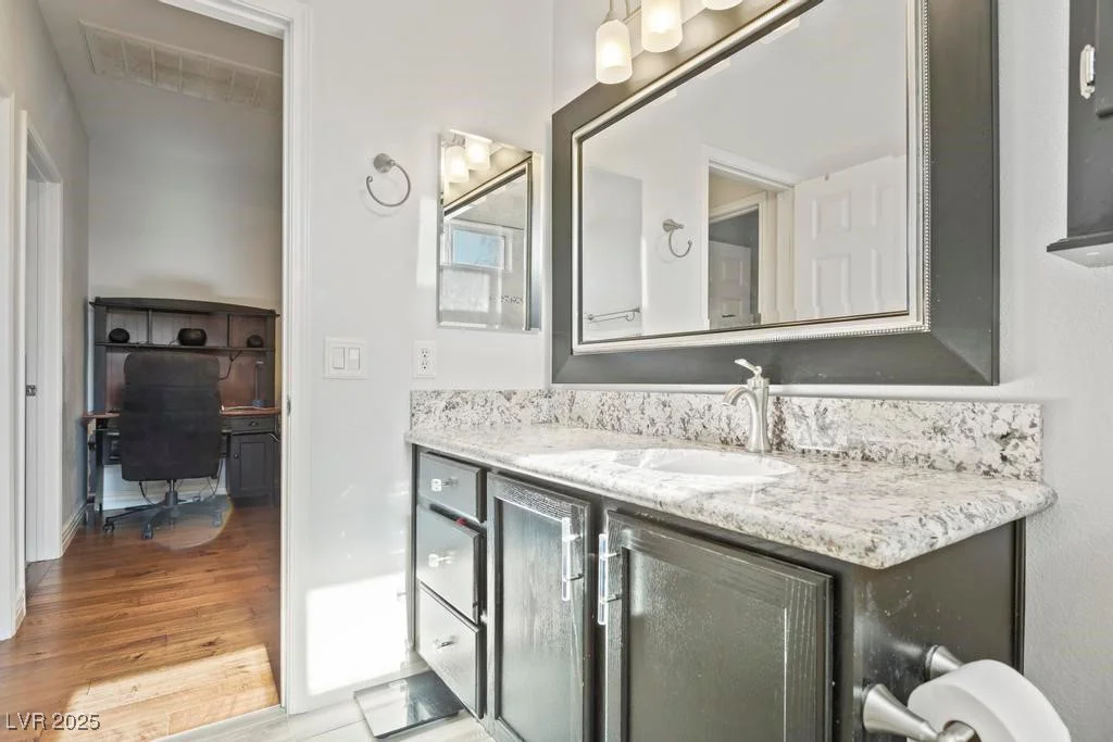8121 Eagle Clan, Las Vegas, NV 89131