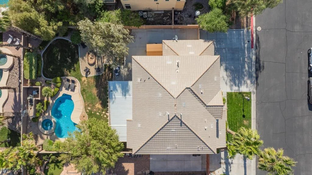8121 Eagle Clan, Las Vegas, NV 89131