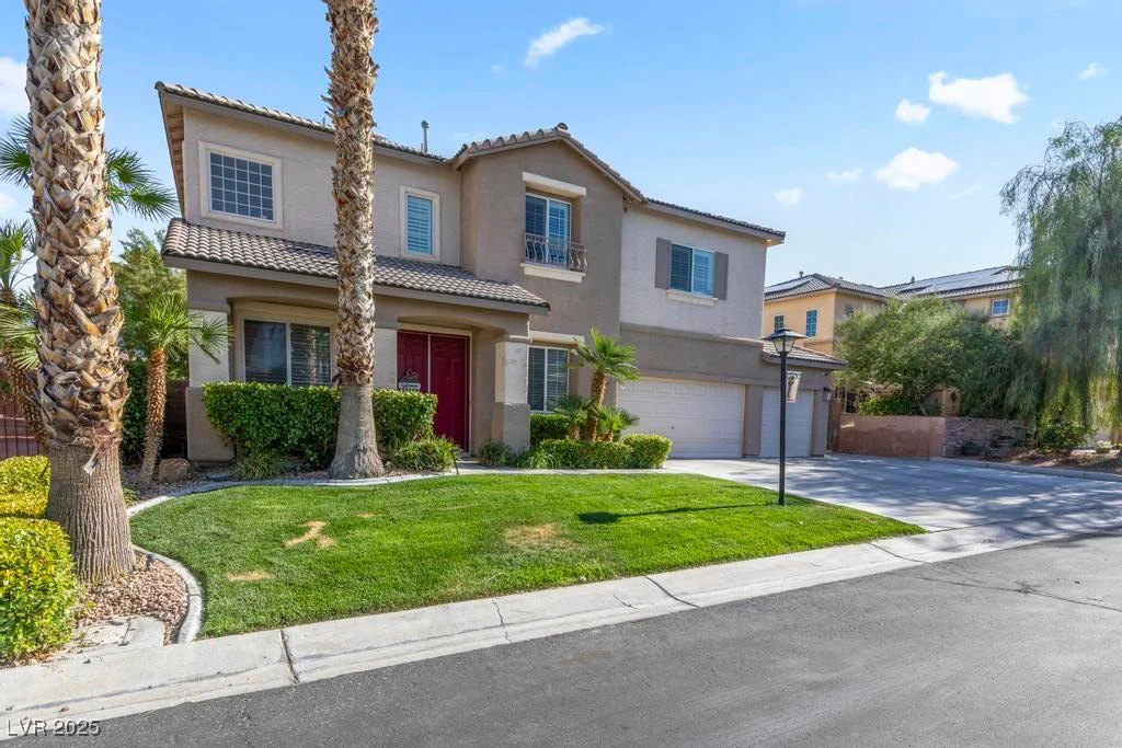 8121 Eagle Clan, Las Vegas, NV 89131