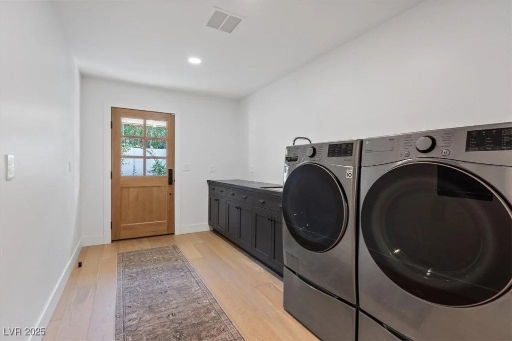 204 Canyon, Las Vegas, NV 89107
