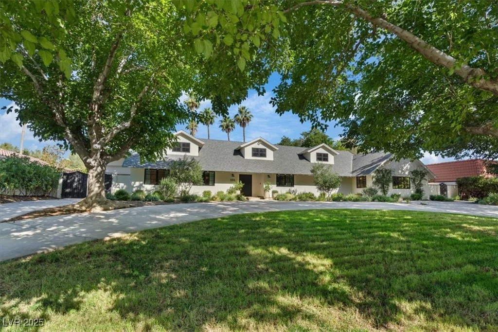 204 Canyon, Las Vegas, NV 89107