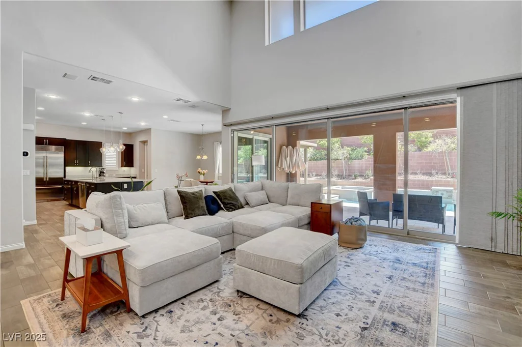 10433 Ember Rose, Las Vegas, NV 89135