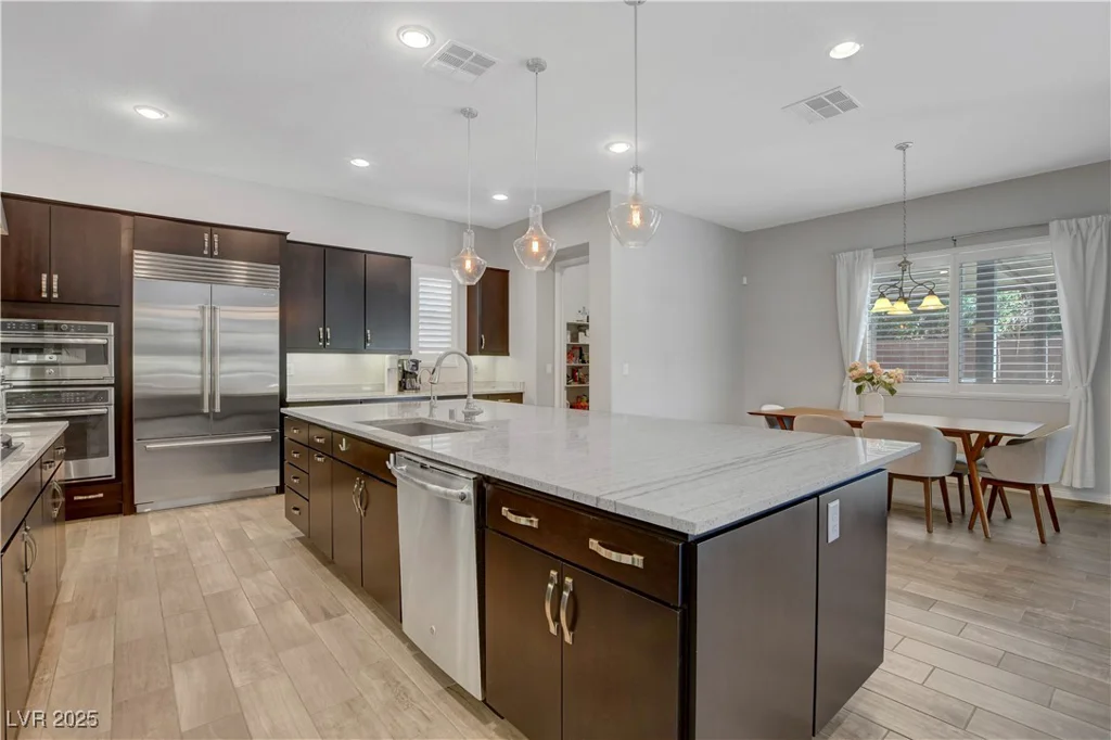 10433 Ember Rose, Las Vegas, NV 89135