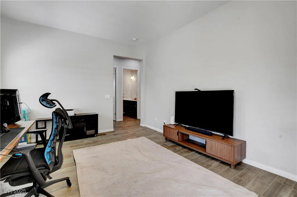 10433 Ember Rose, Las Vegas, NV 89135