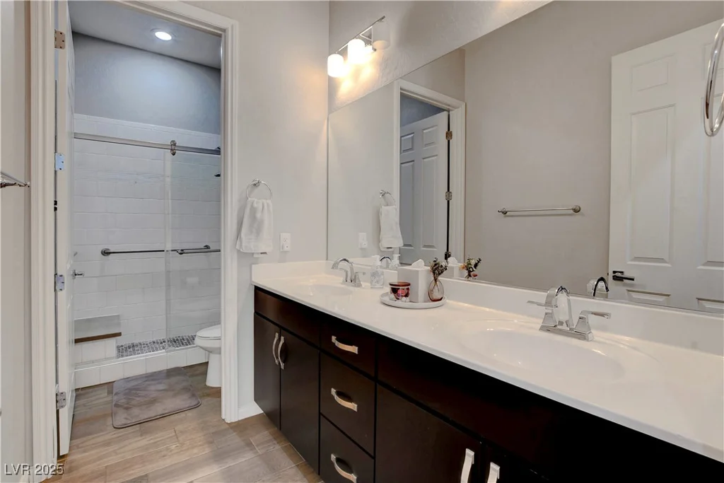 10433 Ember Rose, Las Vegas, NV 89135