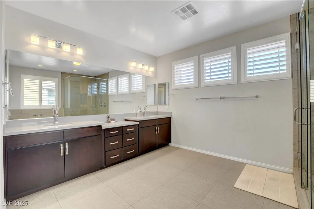 10433 Ember Rose, Las Vegas, NV 89135