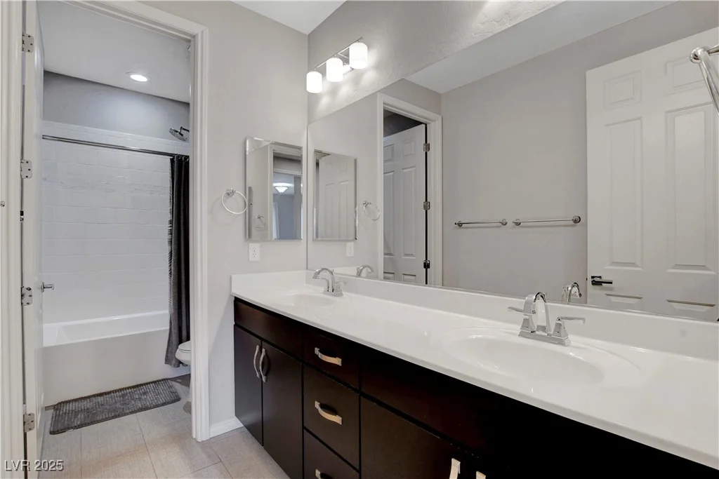 10433 Ember Rose, Las Vegas, NV 89135