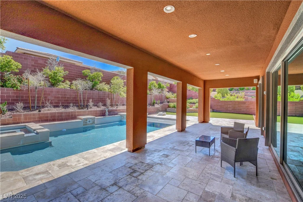 10433 Ember Rose, Las Vegas, NV 89135