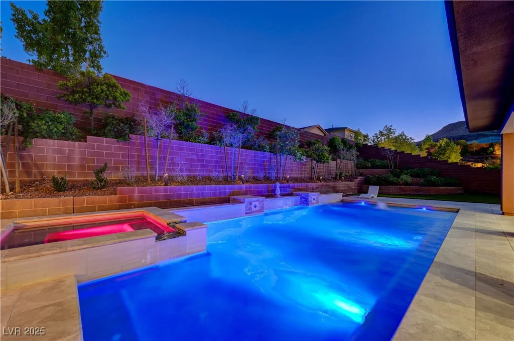 10433 Ember Rose, Las Vegas, NV 89135
