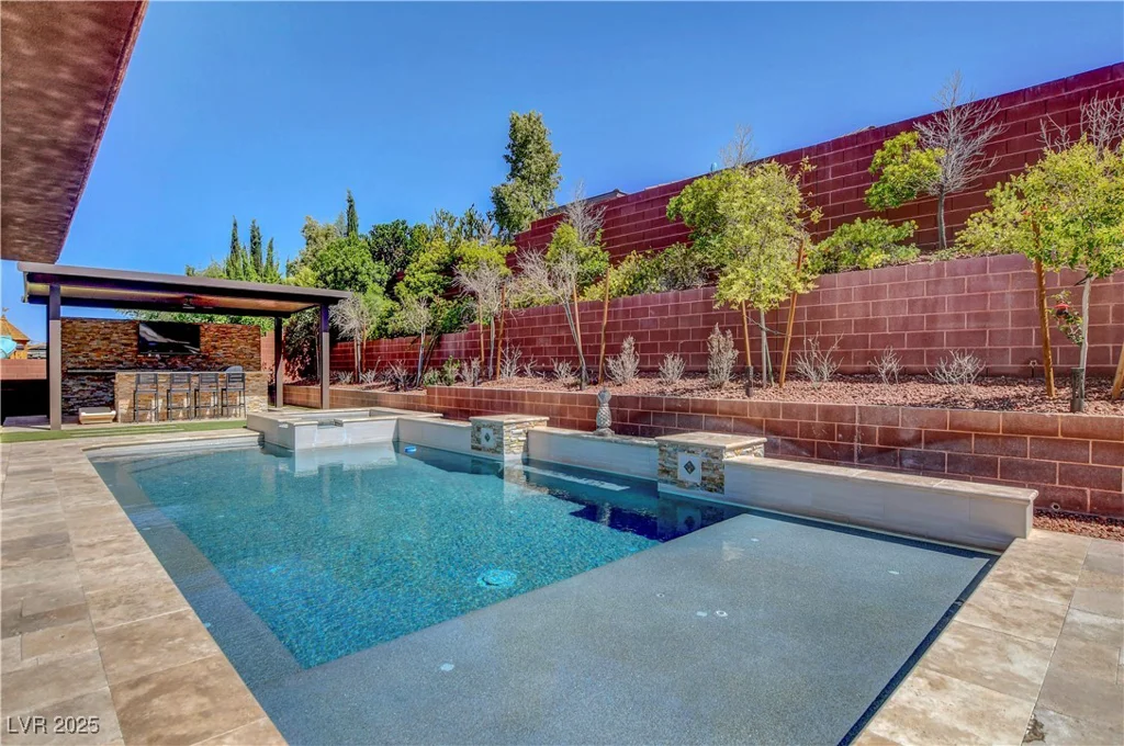 10433 Ember Rose, Las Vegas, NV 89135