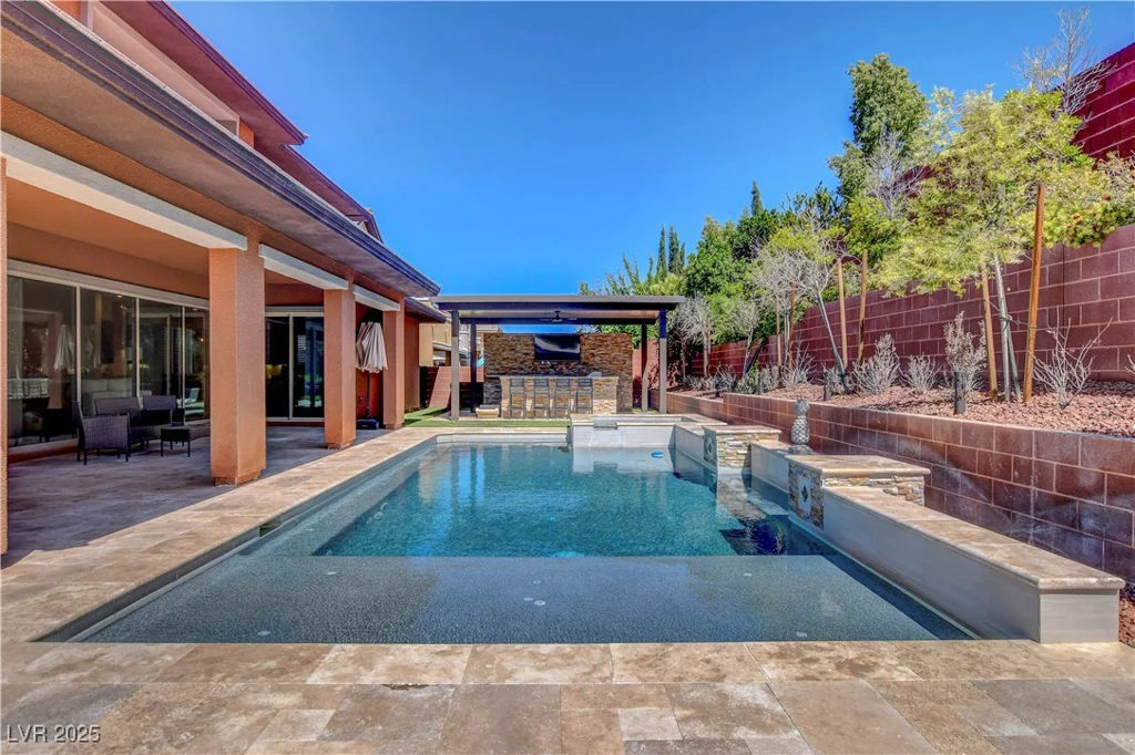 10433 Ember Rose, Las Vegas, NV 89135