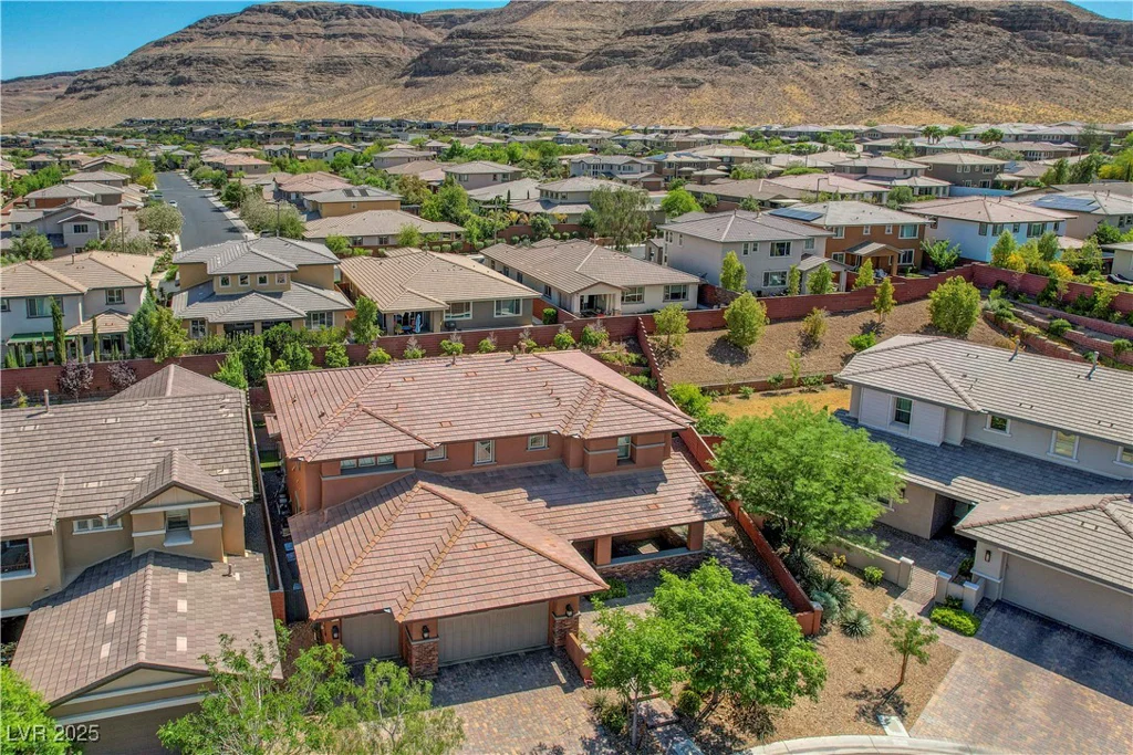 10433 Ember Rose, Las Vegas, NV 89135