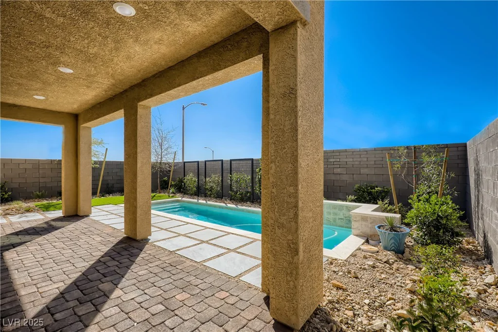 9588 Archer Peak, Las Vegas, NV 89143