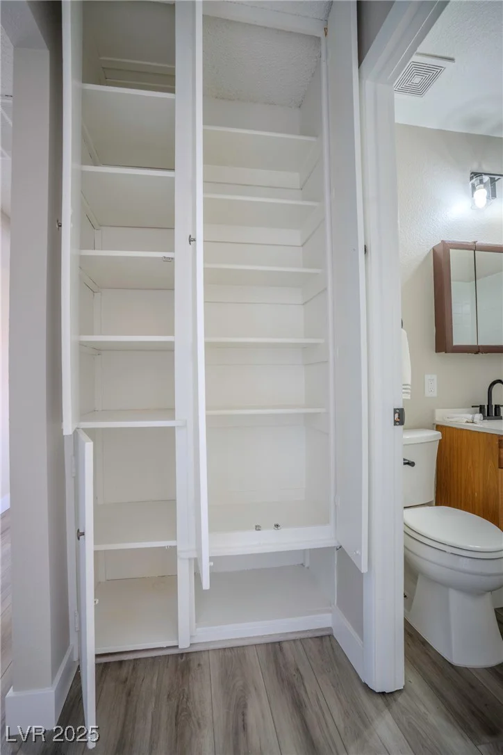 215 Zinc, Henderson, NV 89015