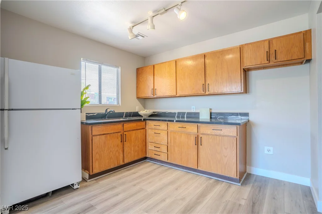 215 Zinc, Henderson, NV 89015