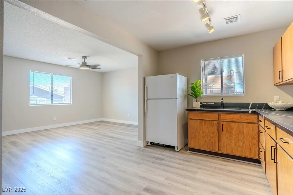 215 Zinc, Henderson, NV 89015