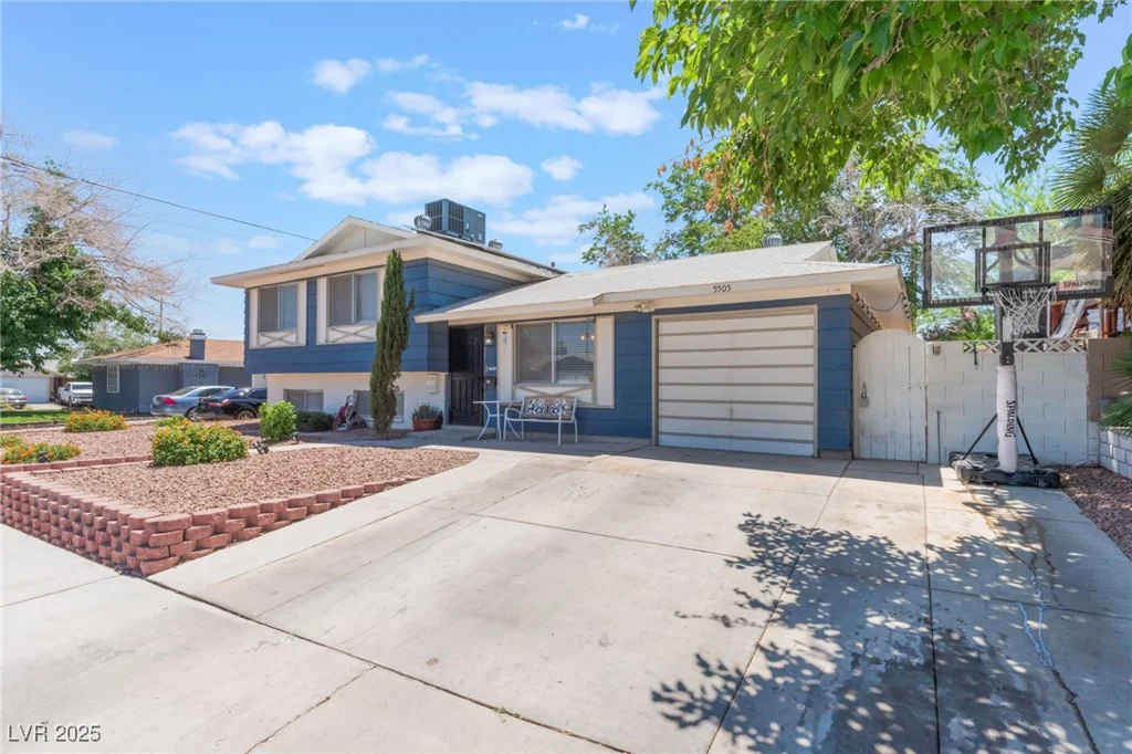 5505 Reiter, Las Vegas, NV 89108