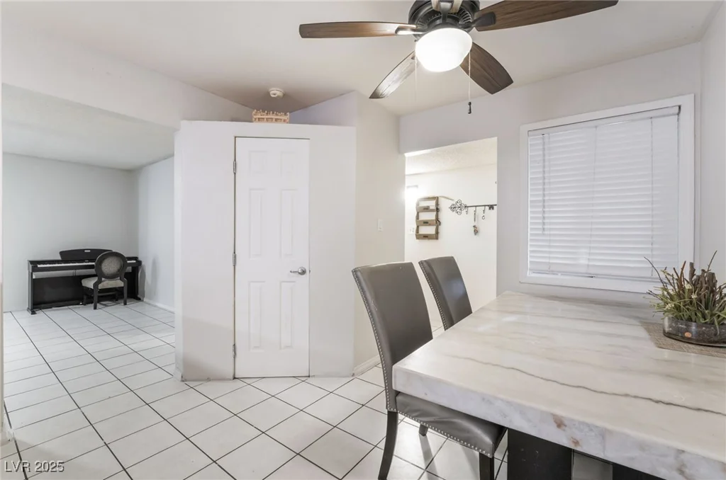 6608 Burgundy, Las Vegas, NV 89107