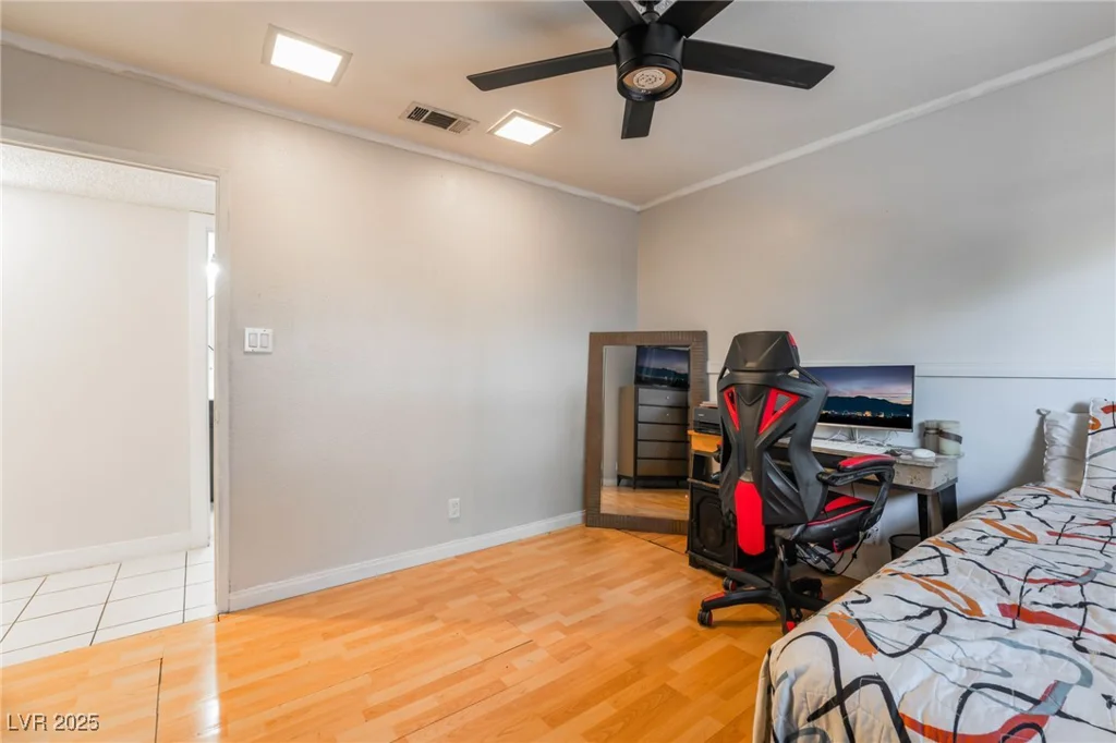 6608 Burgundy, Las Vegas, NV 89107
