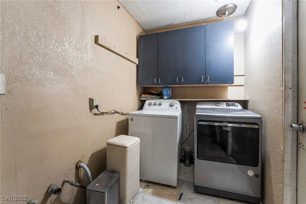 6608 Burgundy, Las Vegas, NV 89107