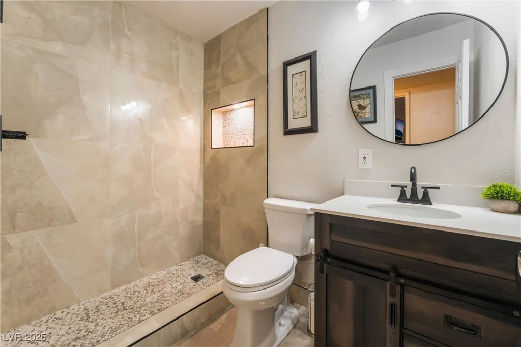 6608 Burgundy, Las Vegas, NV 89107