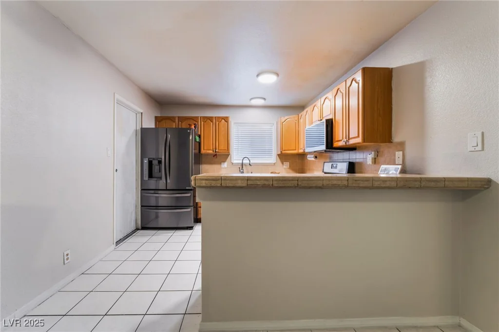 6608 Burgundy, Las Vegas, NV 89107