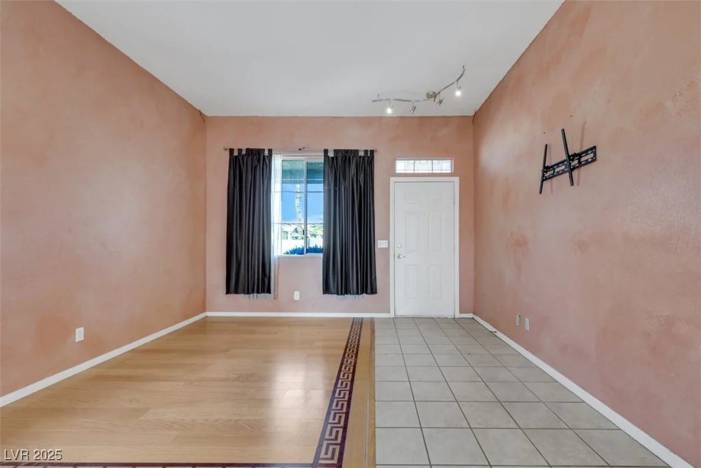 8849 Pheasant Valley, Las Vegas, NV 89123