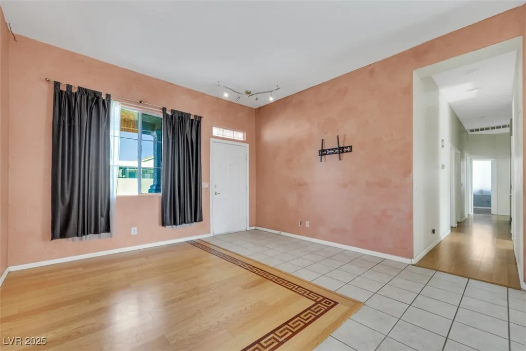 8849 Pheasant Valley, Las Vegas, NV 89123