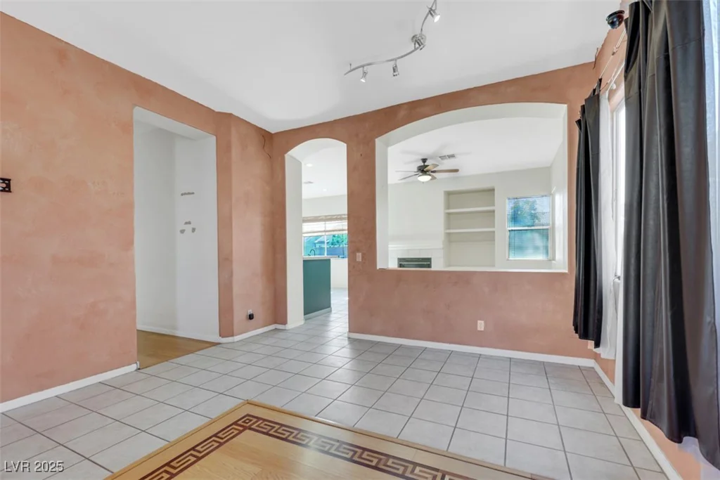 8849 Pheasant Valley, Las Vegas, NV 89123