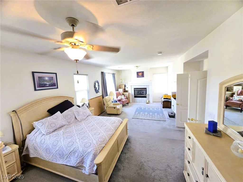 6351 Davidson, Las Vegas, NV 89110