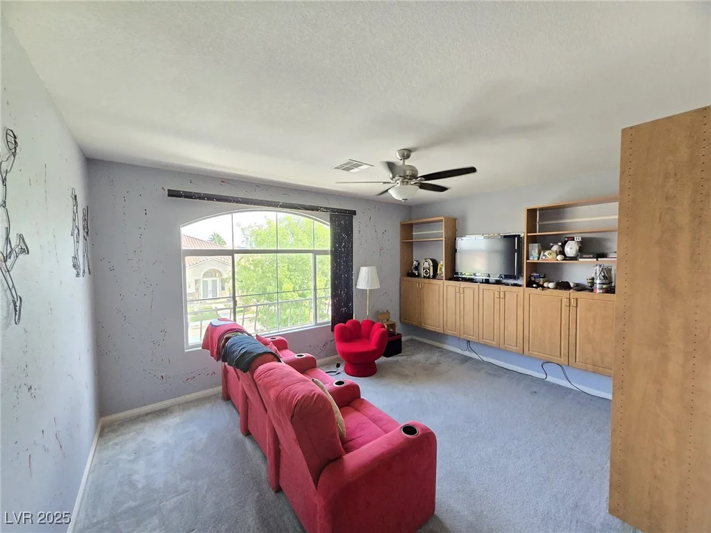 6351 Davidson, Las Vegas, NV 89110