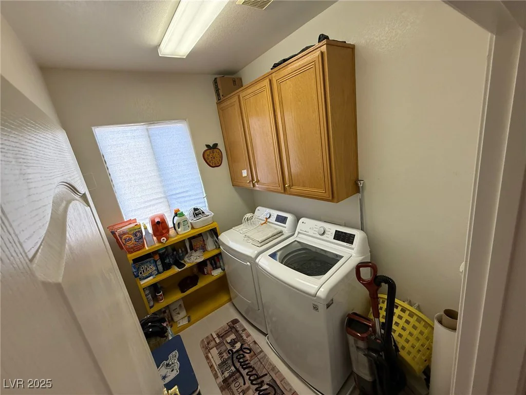 6351 Davidson, Las Vegas, NV 89110