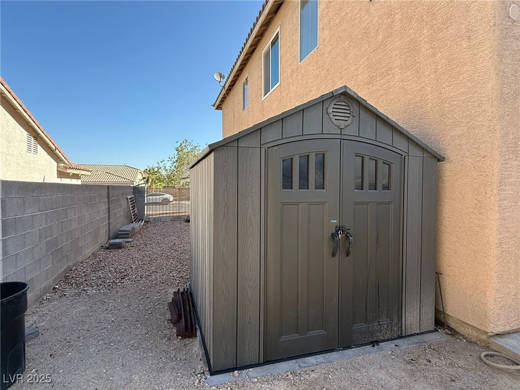 6351 Davidson, Las Vegas, NV 89110
