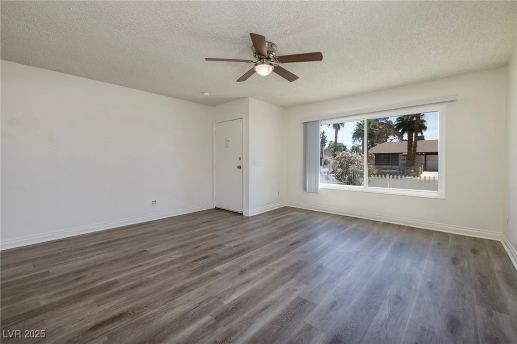 5535 Oxbow, Las Vegas, NV 89119