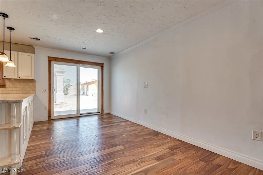 7950 Red Barn, Las Vegas, NV 89123