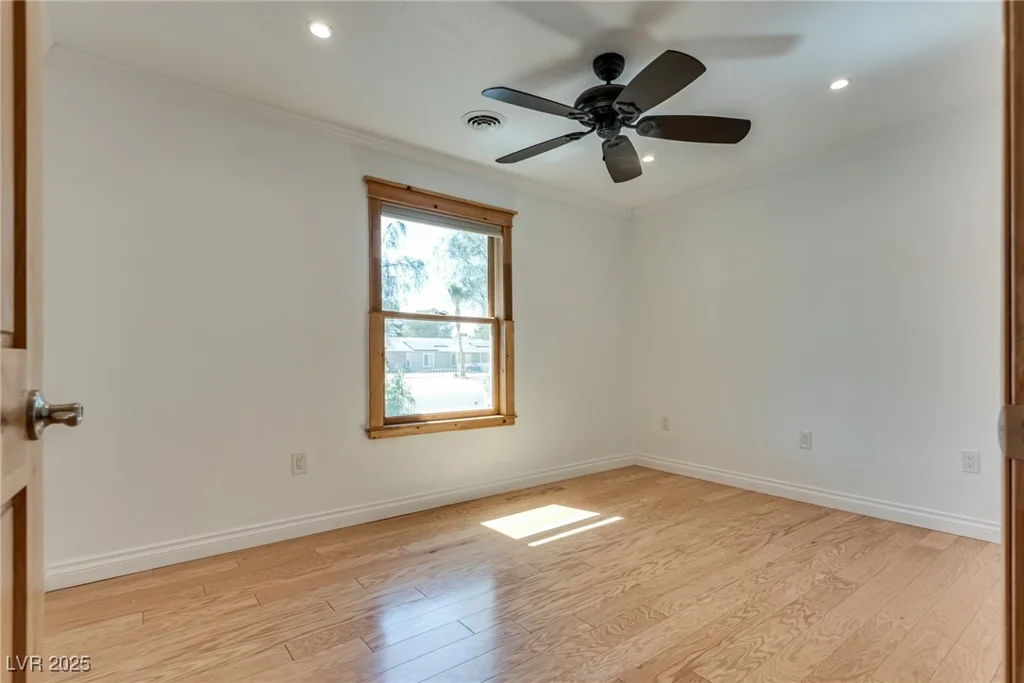 7950 Red Barn, Las Vegas, NV 89123