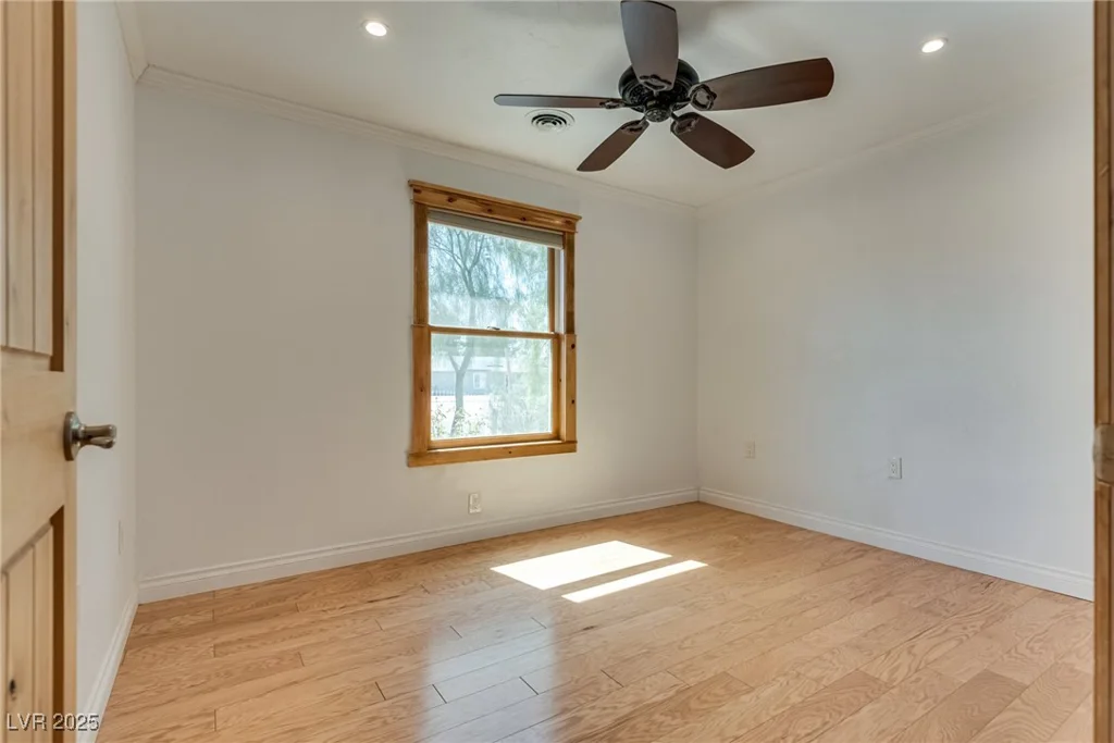 7950 Red Barn, Las Vegas, NV 89123