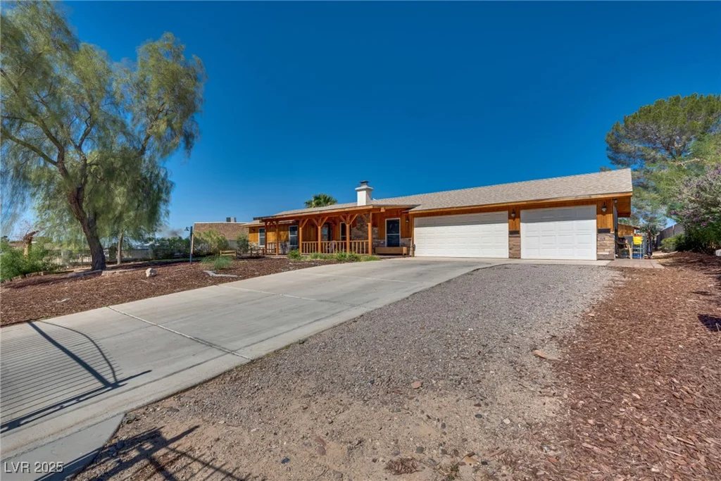7950 Red Barn, Las Vegas, NV 89123