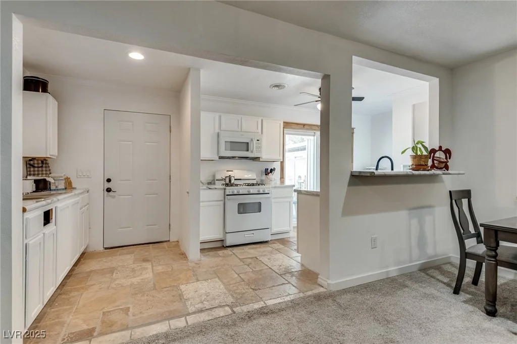 7950 Red Barn, Las Vegas, NV 89123