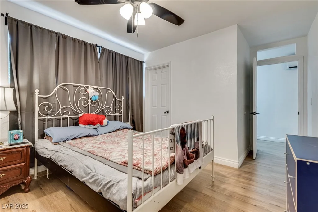 7950 Red Barn, Las Vegas, NV 89123