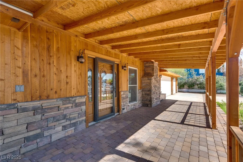 7950 Red Barn, Las Vegas, NV 89123