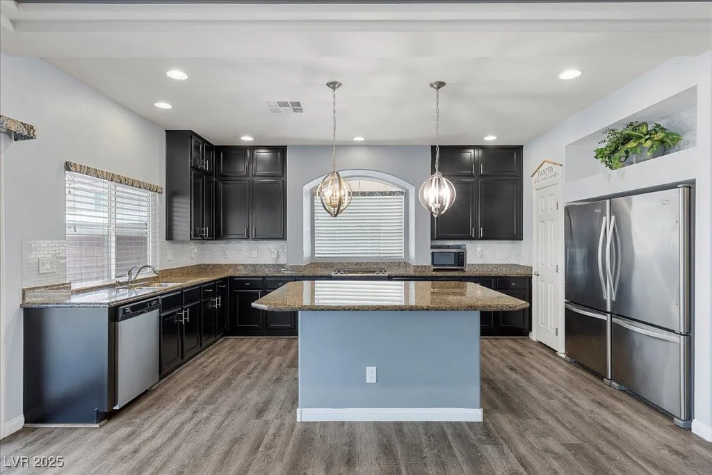 6540 Cougar, Las Vegas, NV 89139
