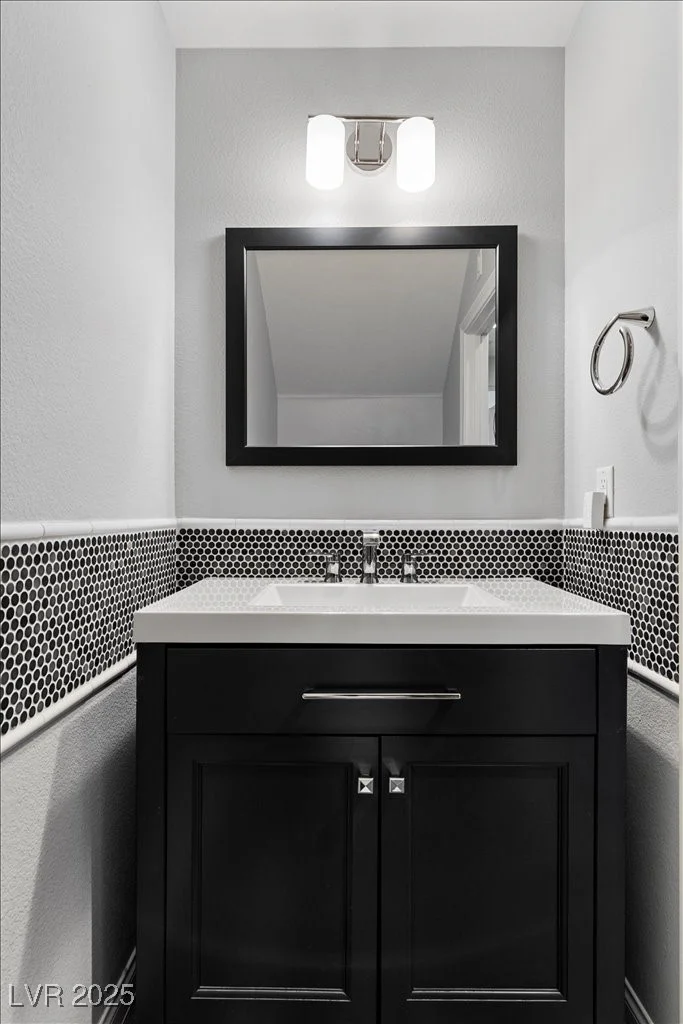 6540 Cougar, Las Vegas, NV 89139