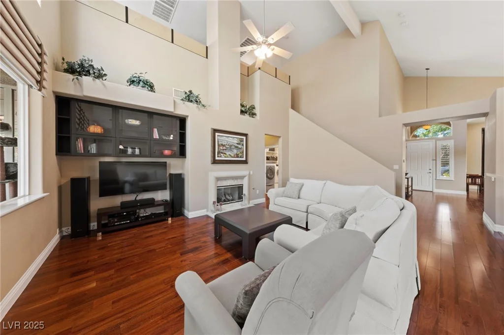 5823 Falling Stream, Las Vegas, NV 89131