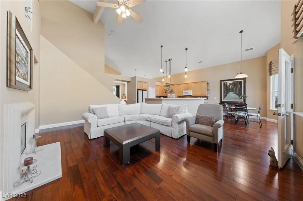 5823 Falling Stream, Las Vegas, NV 89131