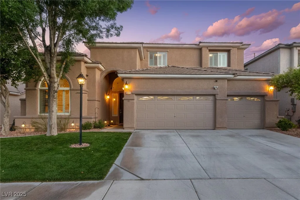 5823 Falling Stream, Las Vegas, NV 89131